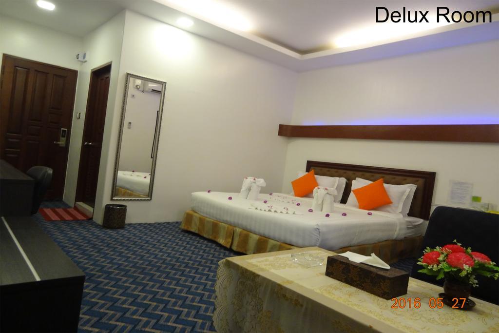 Perfect Hotel Mandalay Exterior photo