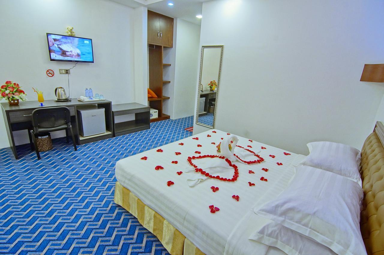 Perfect Hotel Mandalay Exterior photo