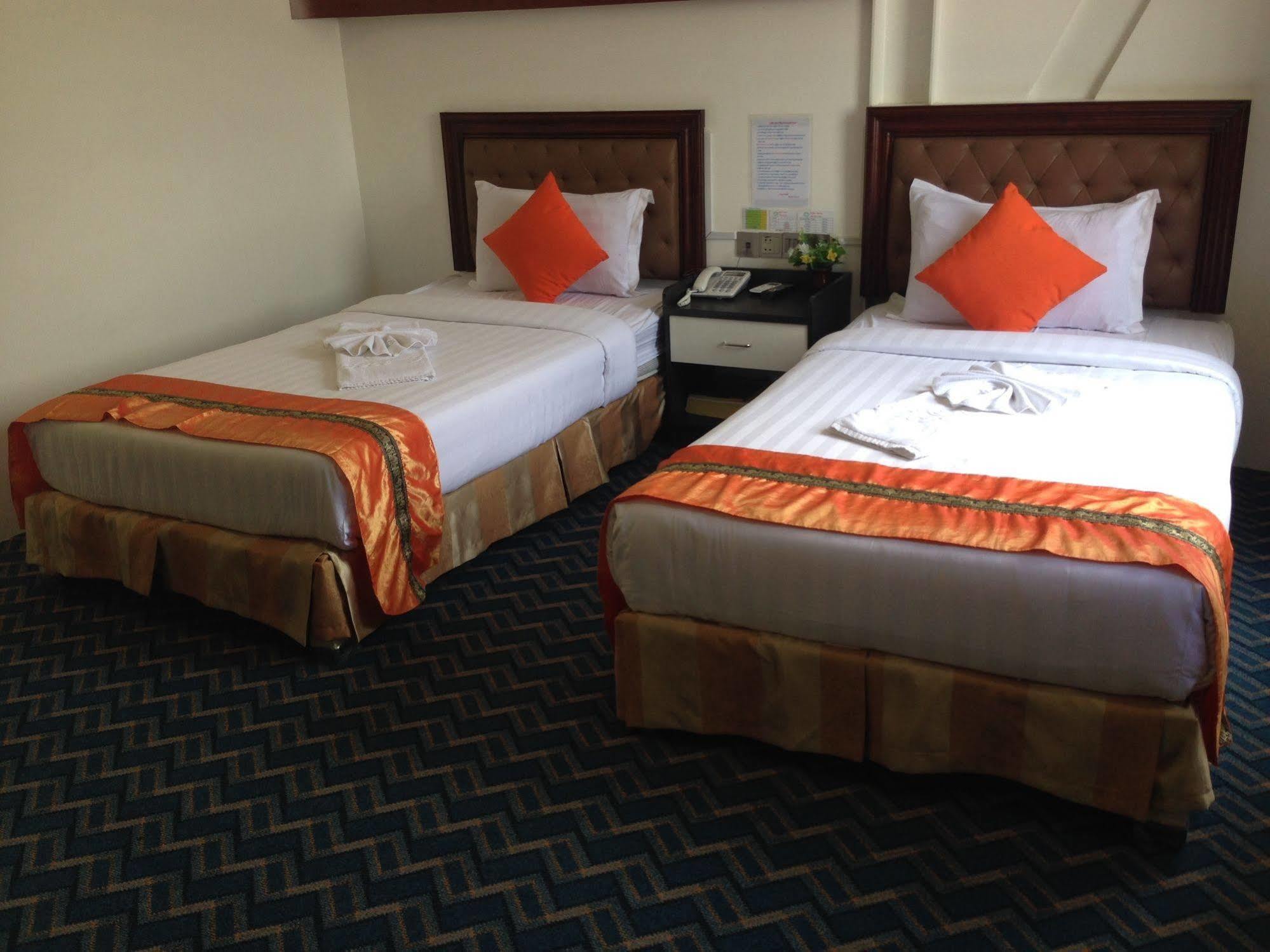Perfect Hotel Mandalay Exterior photo